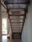 Лестница на металлокаркасе с деревянными ступенями. п.Прелестный